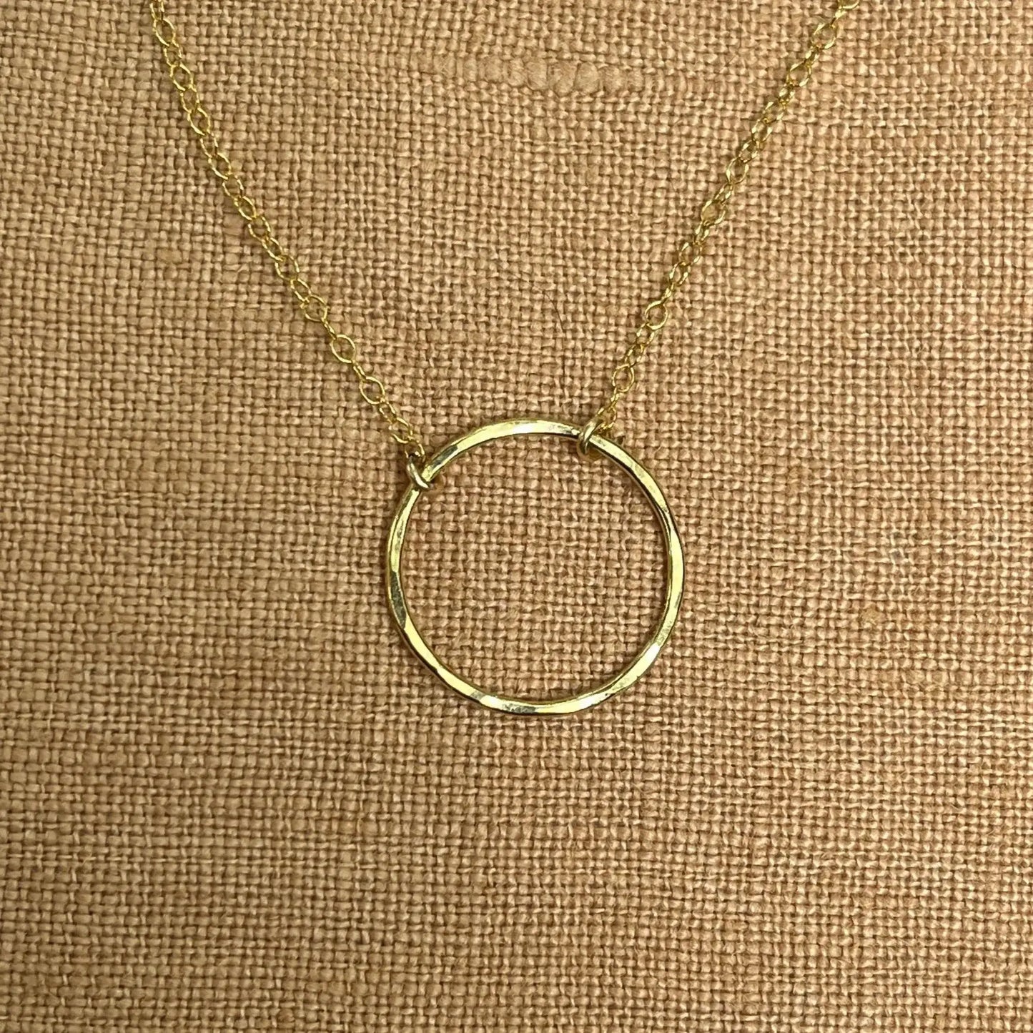 SMALL OLIVIA NECKLACE