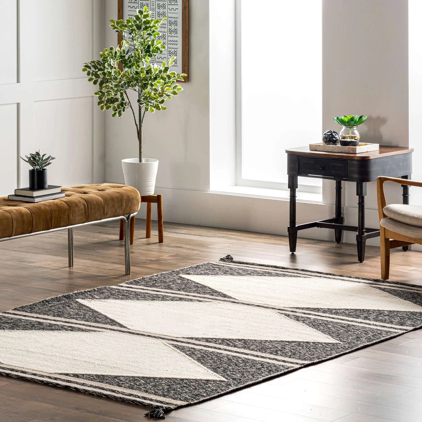 Chasen Cotton and Wool Flatweave Diamond Tassel Area Rug