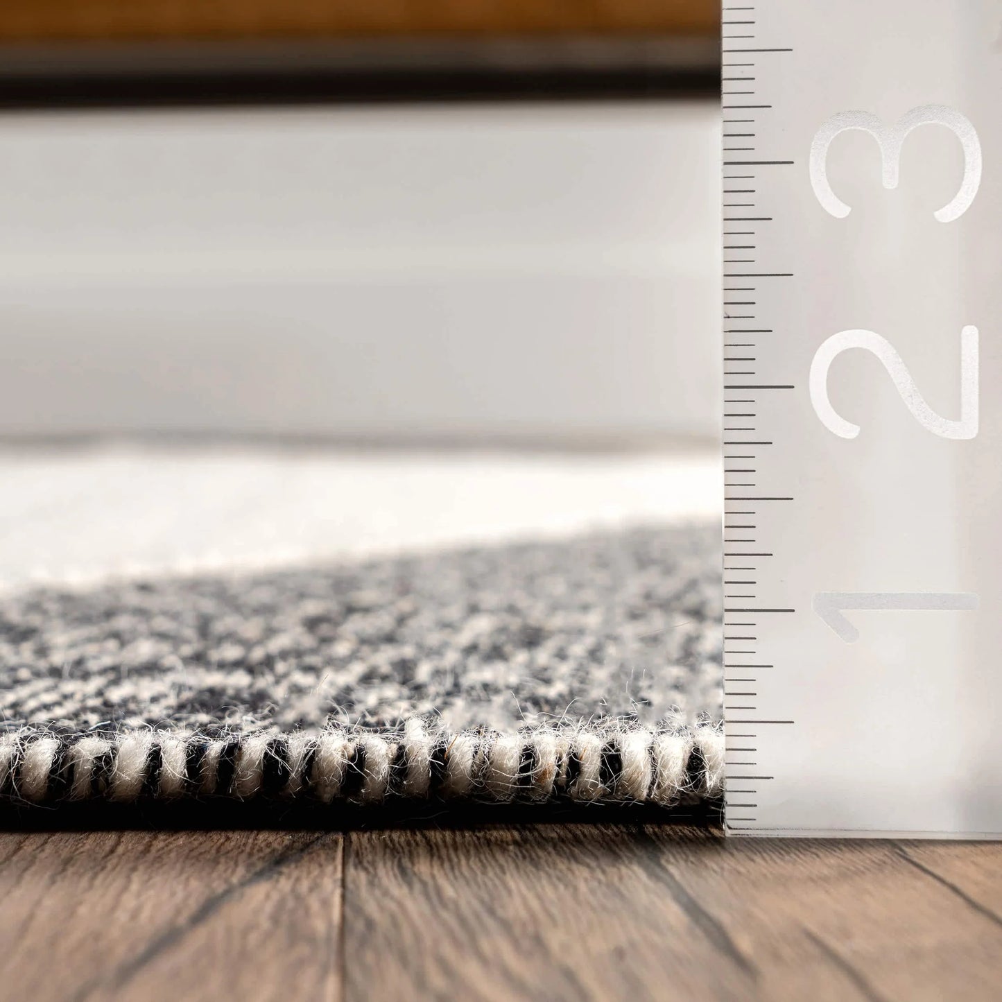 Chasen Cotton and Wool Flatweave Diamond Tassel Area Rug