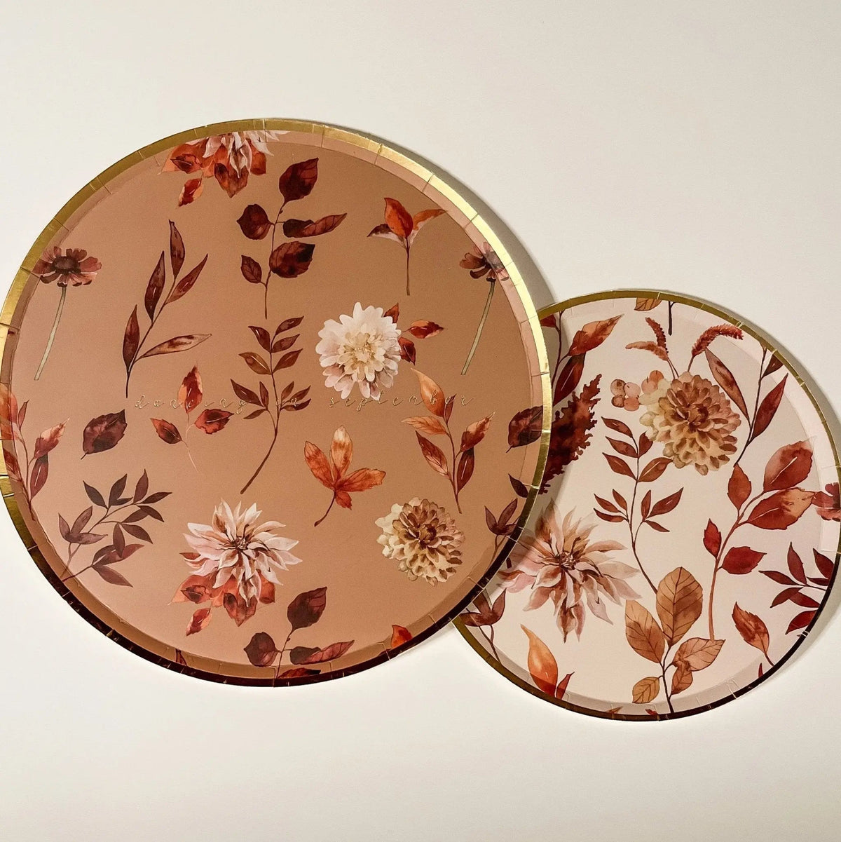 Fall Leaf Dinner Plates for Thanksgiving Table (8 Pack)