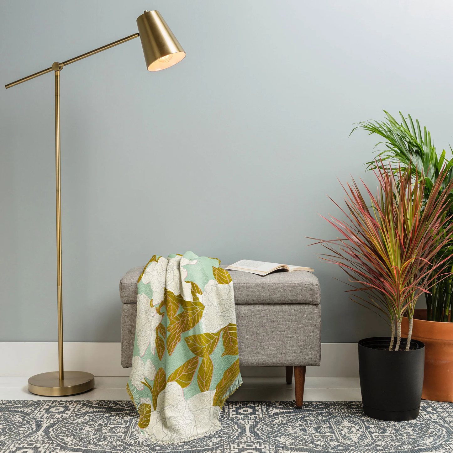 Gardenias Throw Blanket - Lightweight