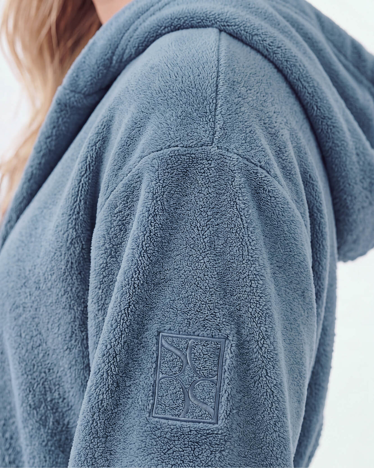 Snug Lite Cropped Hoodie