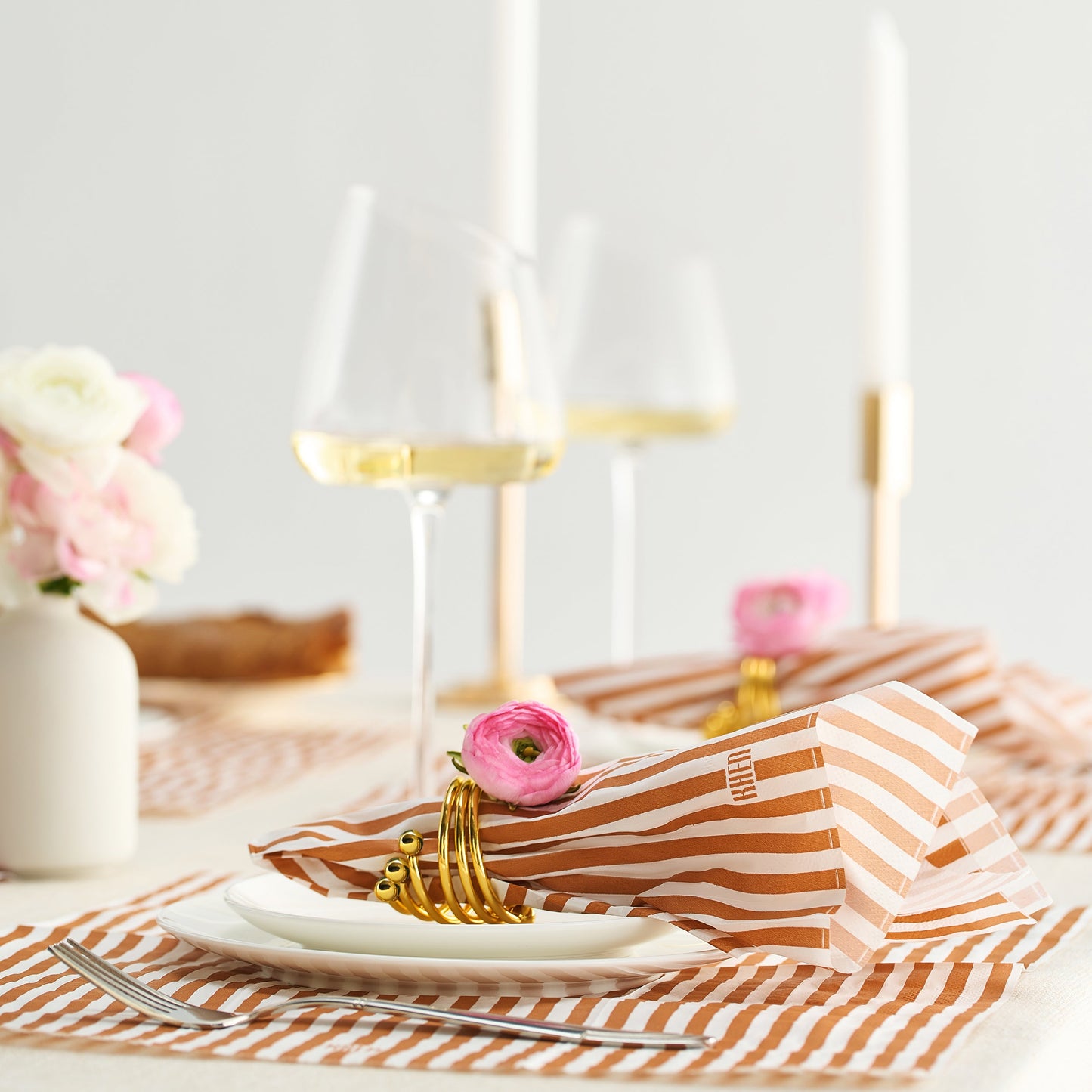 Tonal Striped Disposable Napkin Set in Orange, 100 Pieces