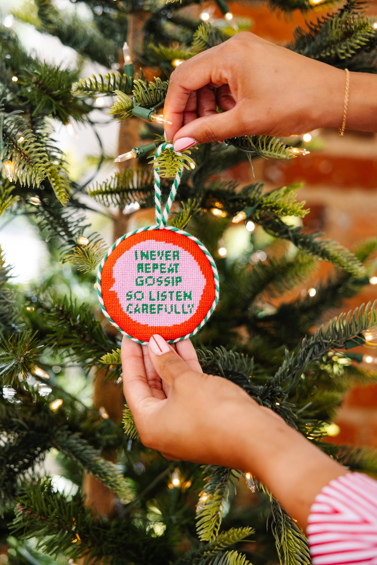 Needlepoint Ornament - Gossip