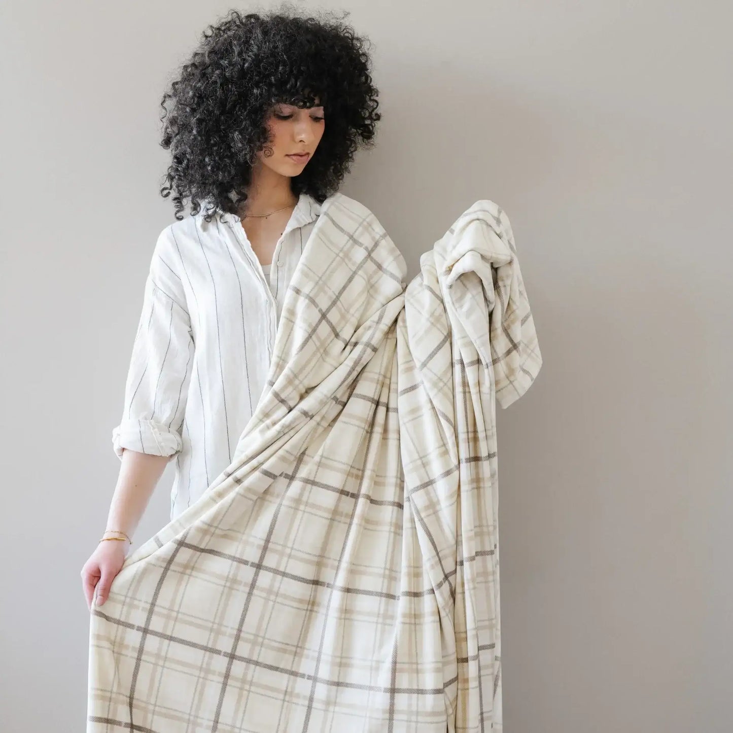 MINKY STRETCH XL THROW BLANKETS