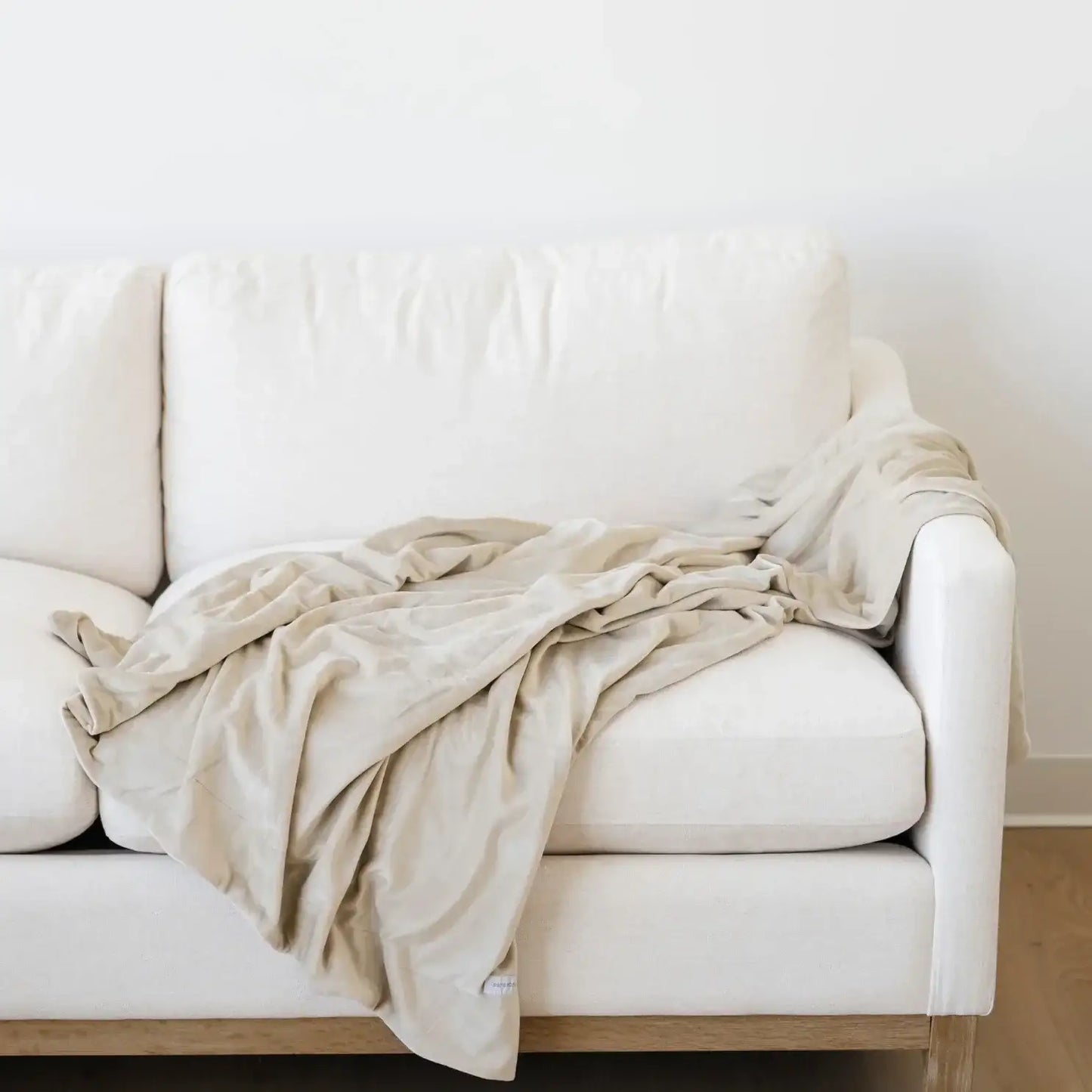 MINKY STRETCH THROW BLANKETS