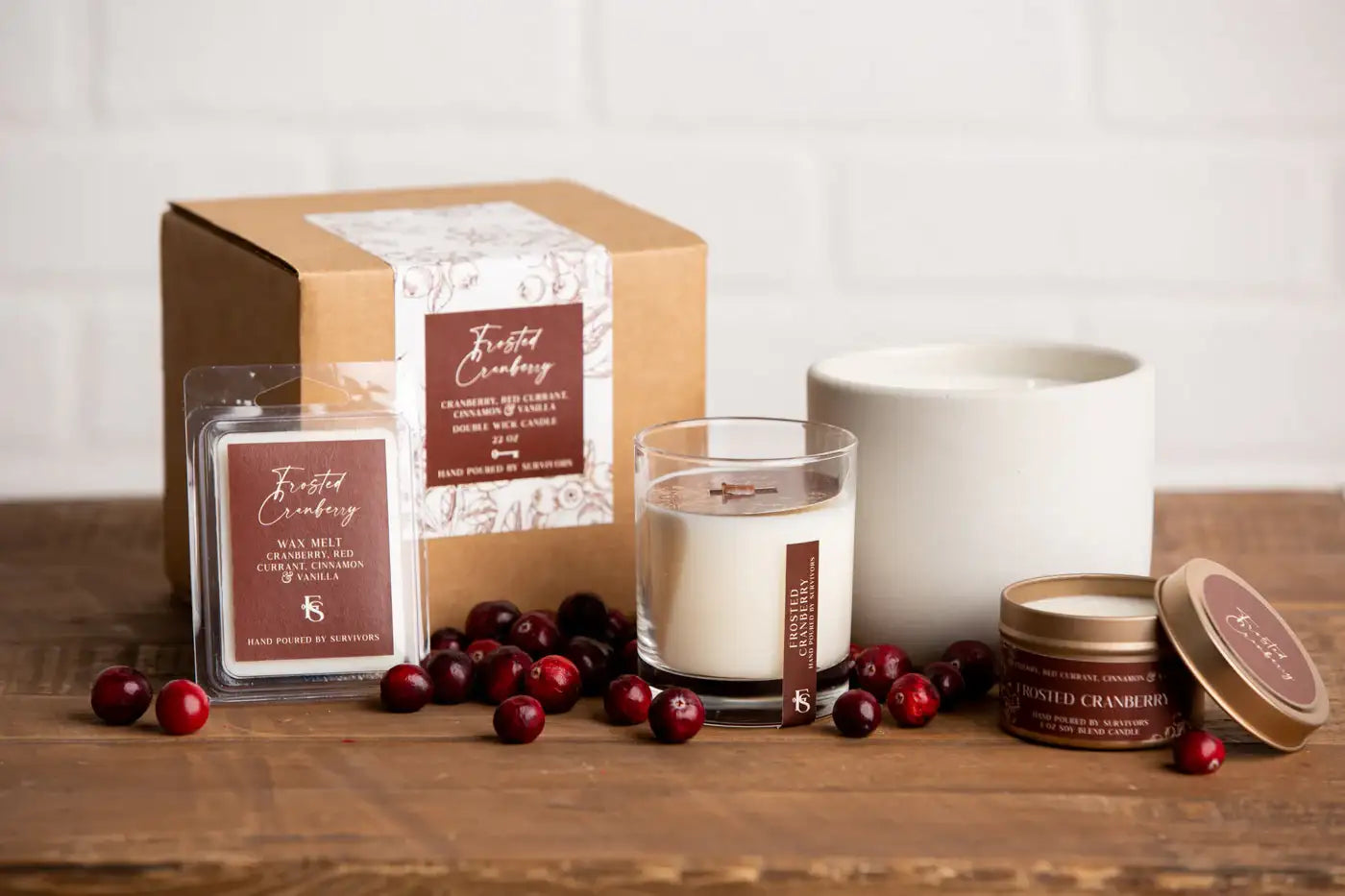 Frosted Cranberry 7.5 oz Wooden Wick Candle