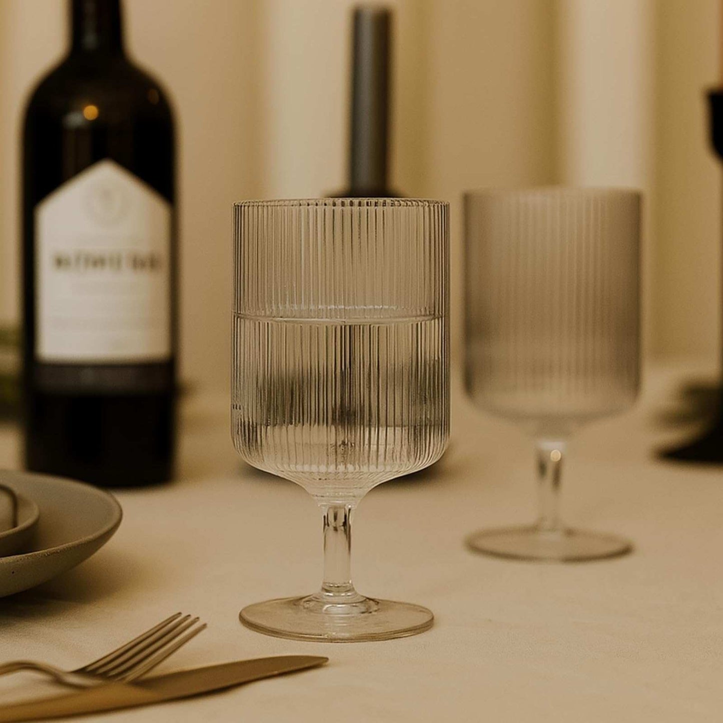 Khen Textured Clear Glass Ribbed Modern Elegant Wine Goblets | Set of 2