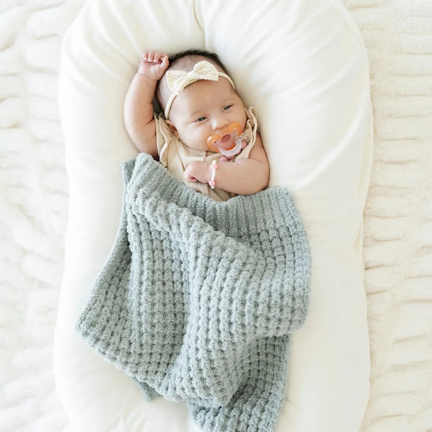 WAFFLE KNIT MINI BLANKETS