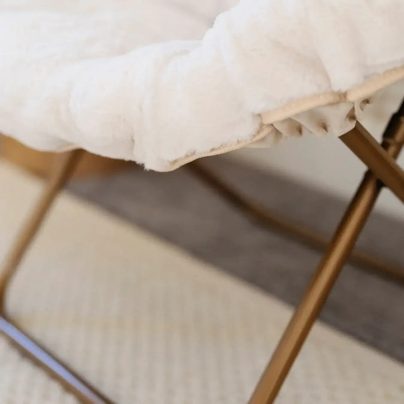 SAUCER CHAIR