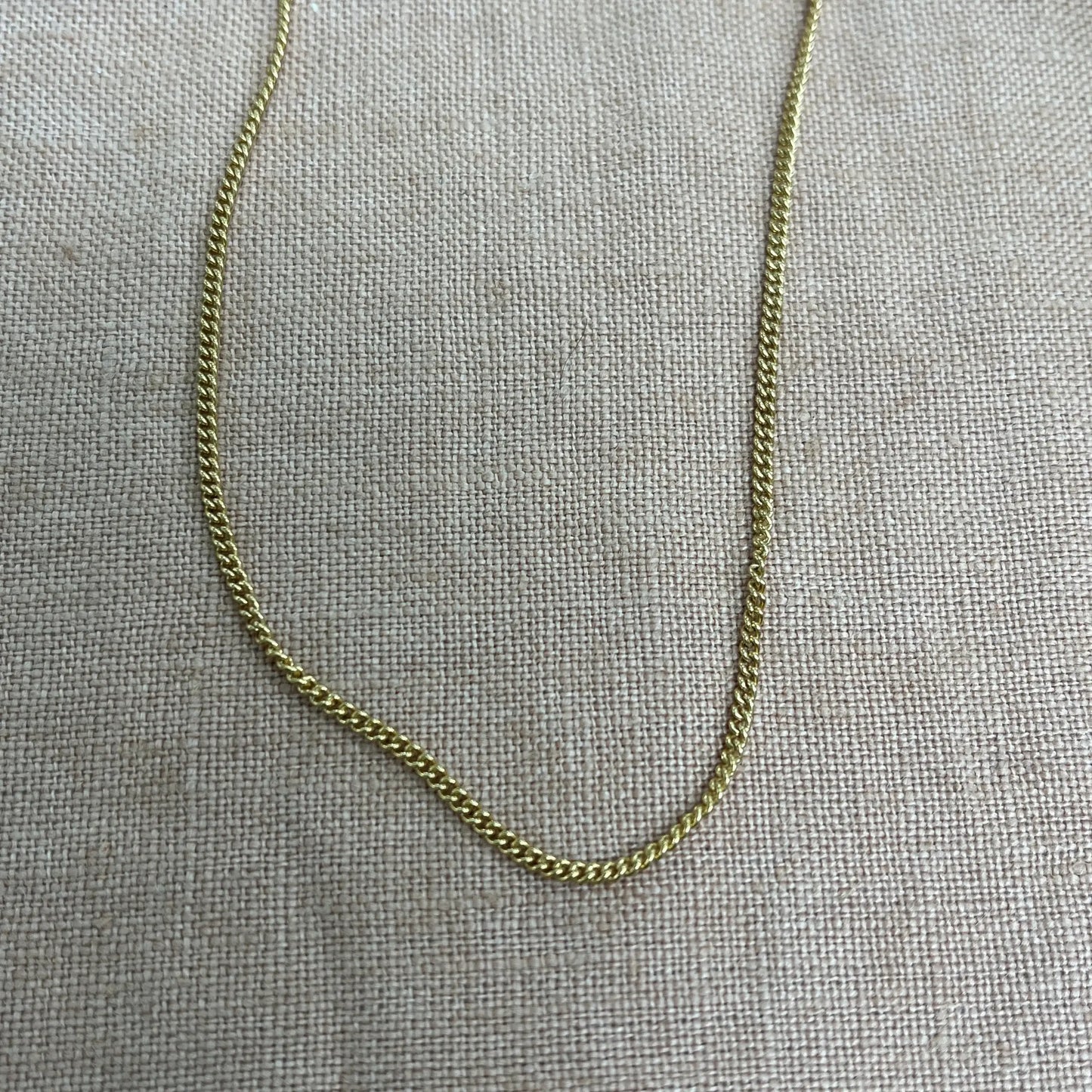 CURB CHAIN CHOKER NECKLACE