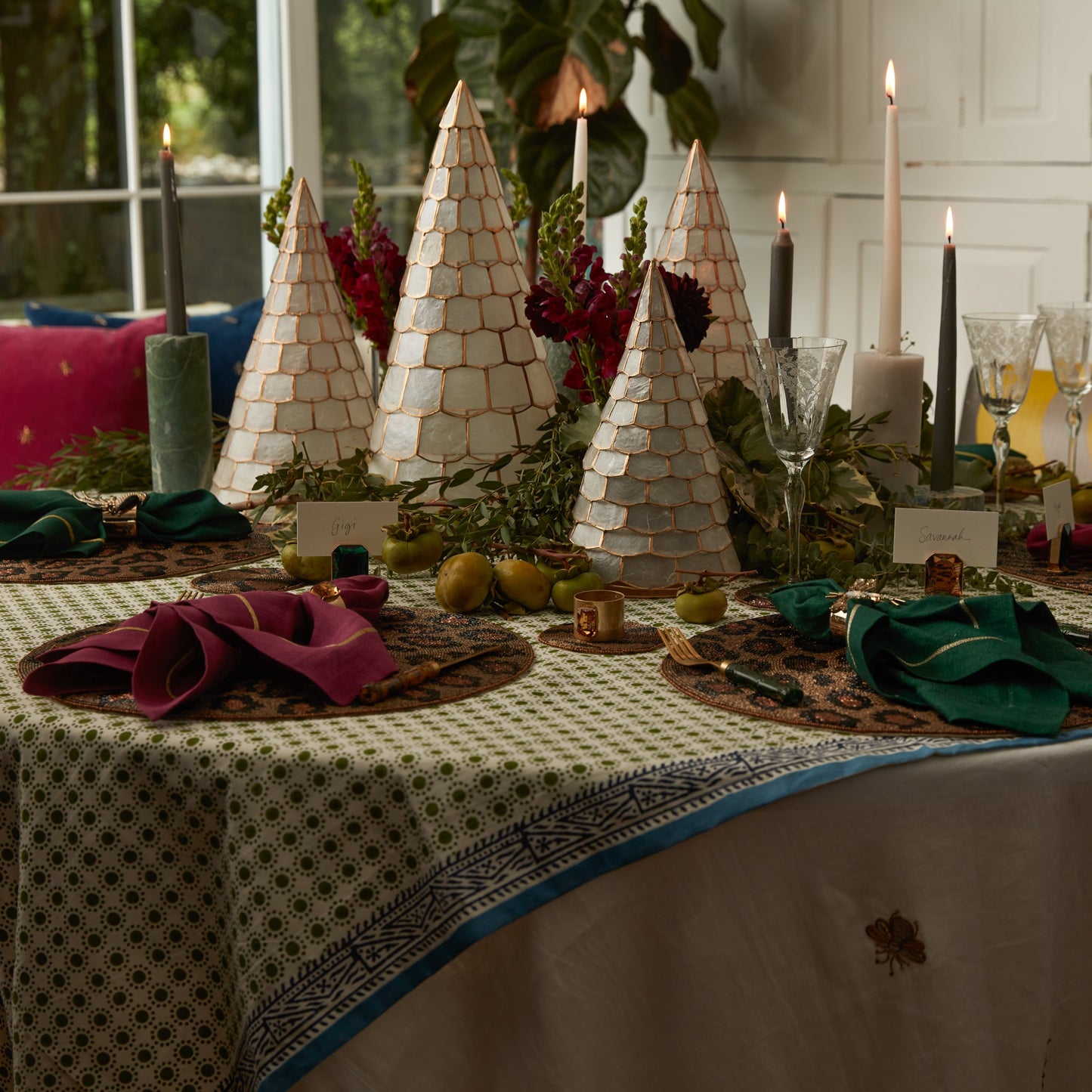Embroidered golden bee tablecloth, white
