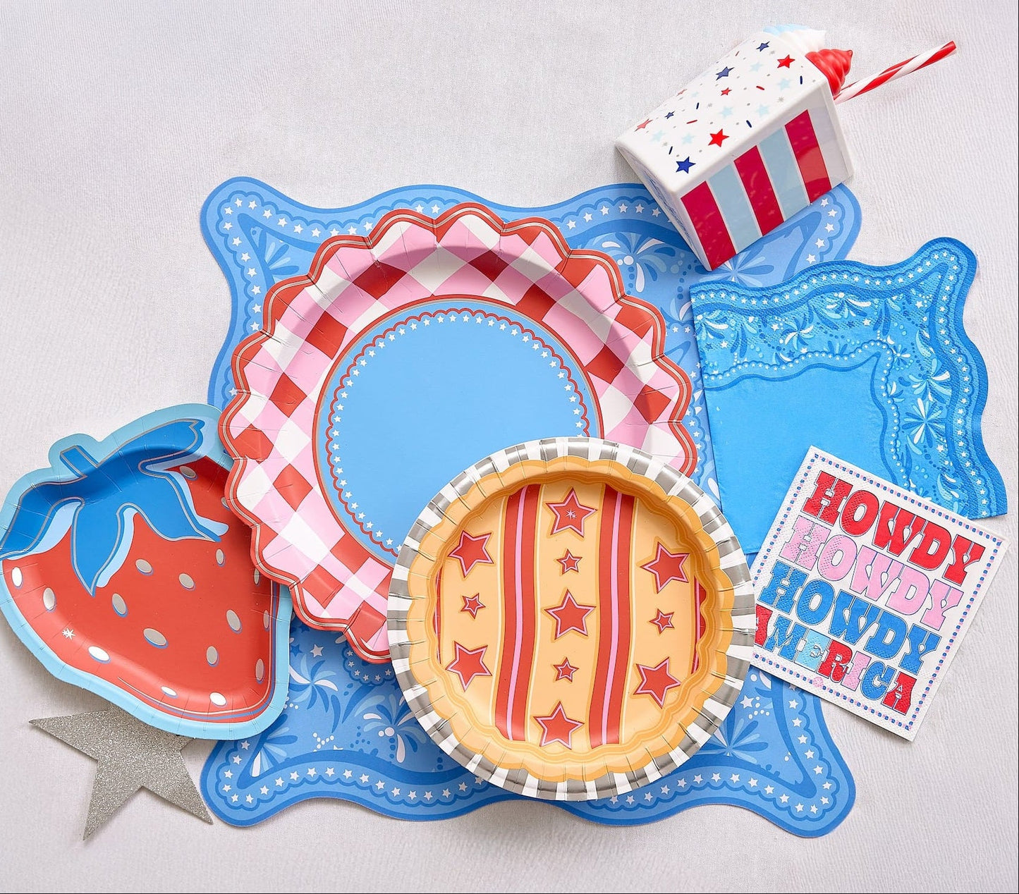 Red, White & Berry Dessert Plate (10 ct)