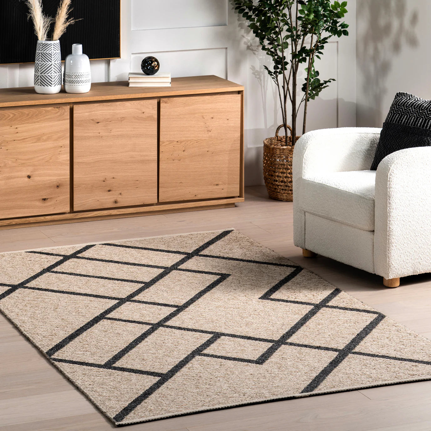 Bronte Geometric Reversible Wool Blend Area Rug