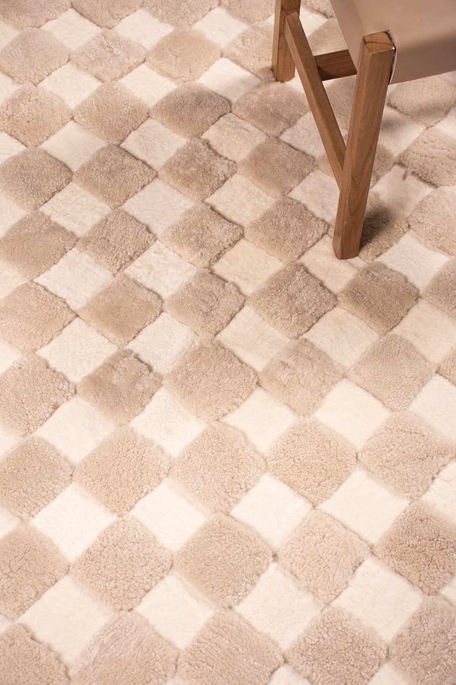 CHECKERED – High and Low Shearling Rug