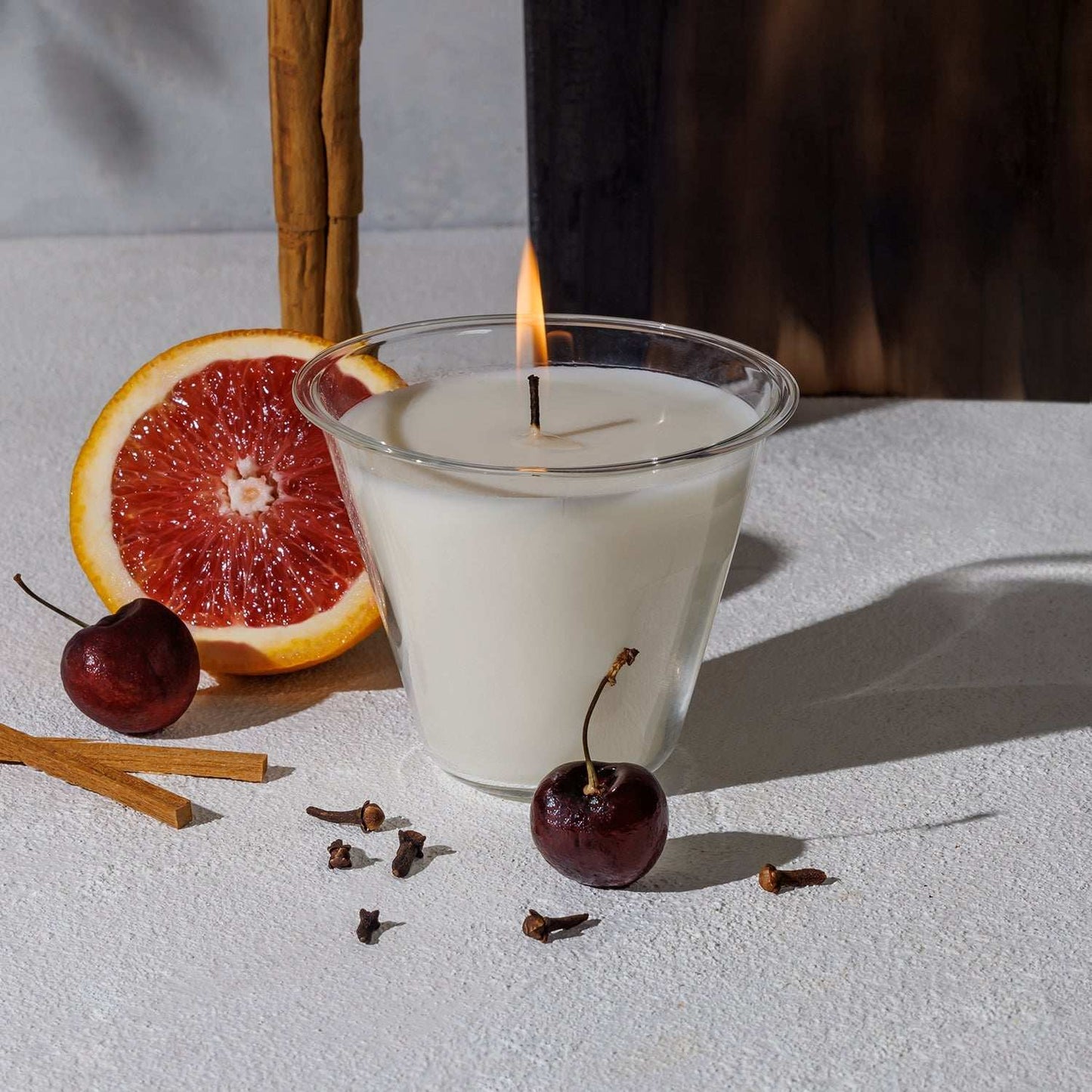 AIZ Candle - Cedar & Black Cherry