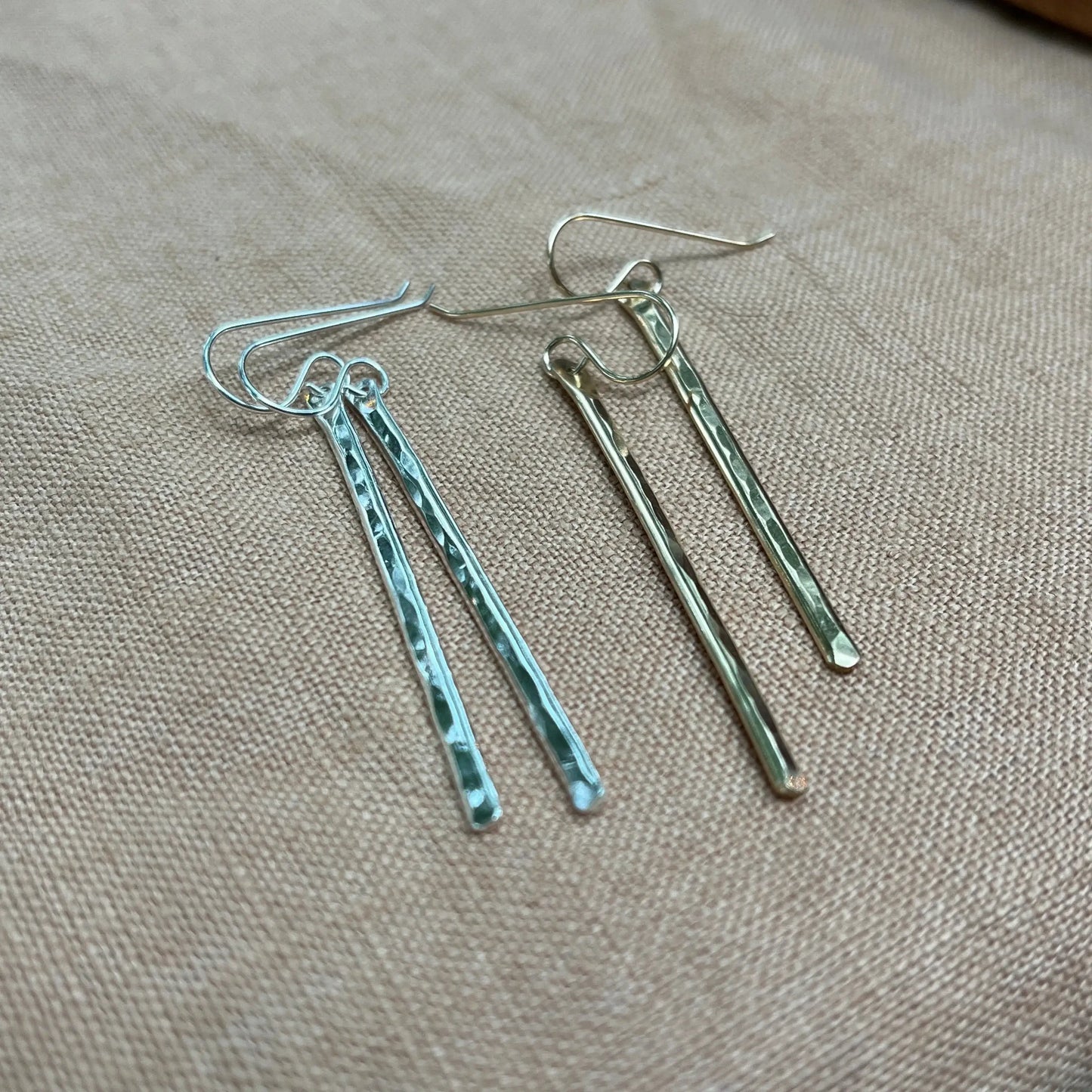 GEMME BAR EARRINGS