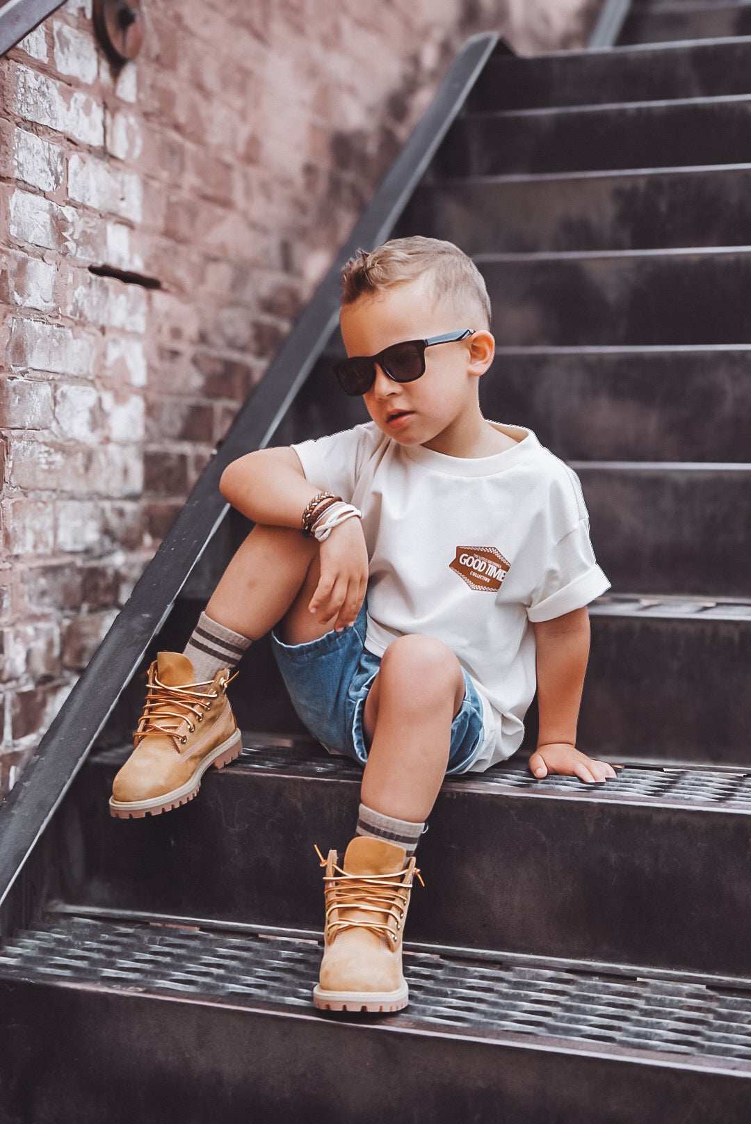 THE GOOD TIMES COLLECTIVE TEE - CREAM
