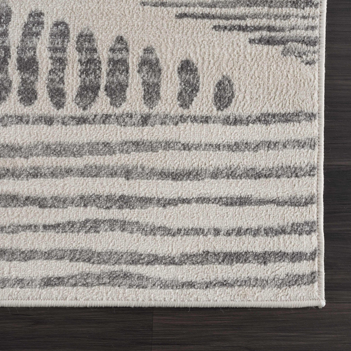 Tigrisis Ivory 2327 Area Rug - Clearance