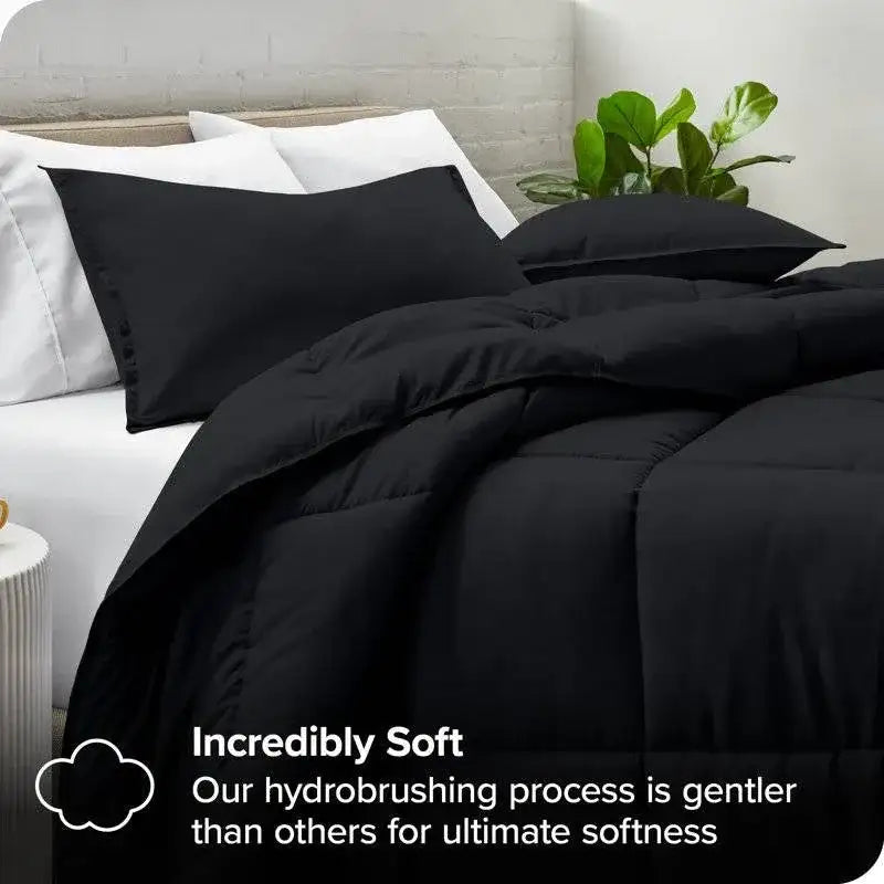 Twin/Twin XL Super Soft Lightweight Down Alternative Comforter Set in Black