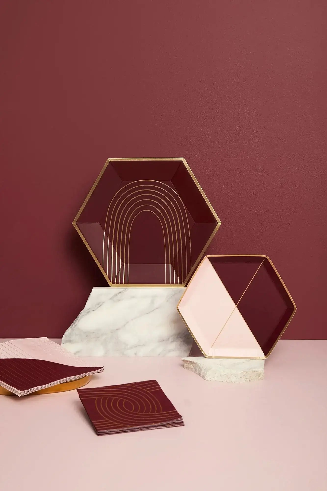 Bordeaux - Maroon Chain Link Cocktail Paper Napkins