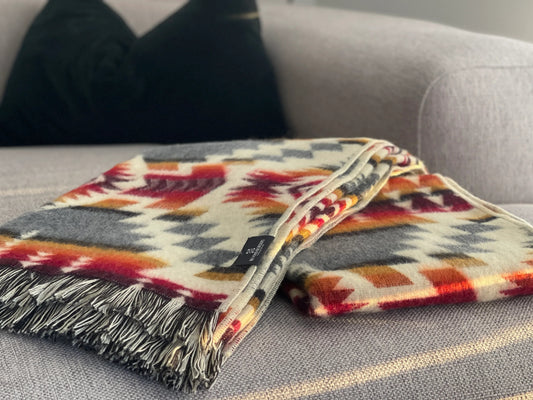 Secoya Throw Blanket - Campfire Ash