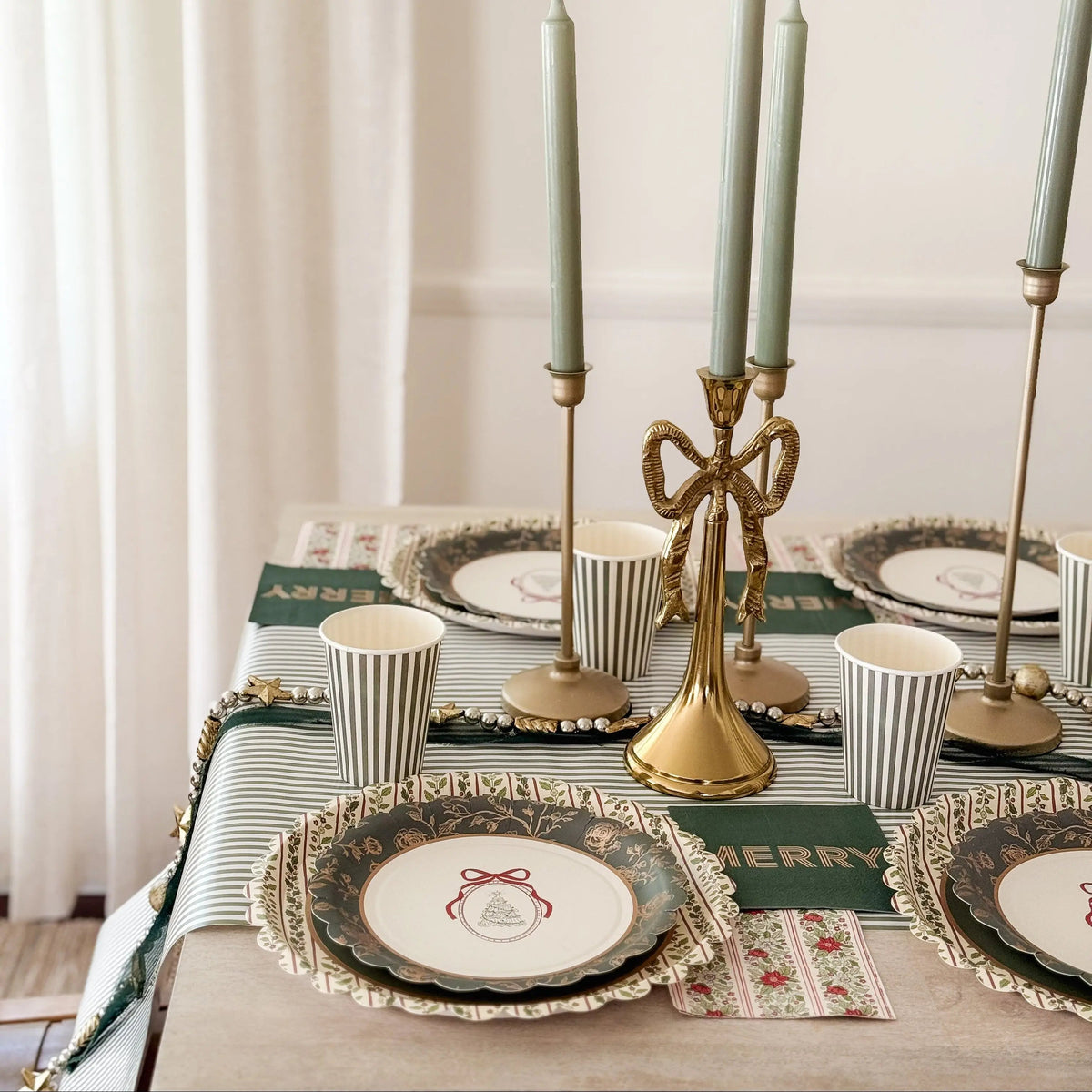 Nutcracker Christmas Cocktail Napkins, Merry Green (24 Pack)
