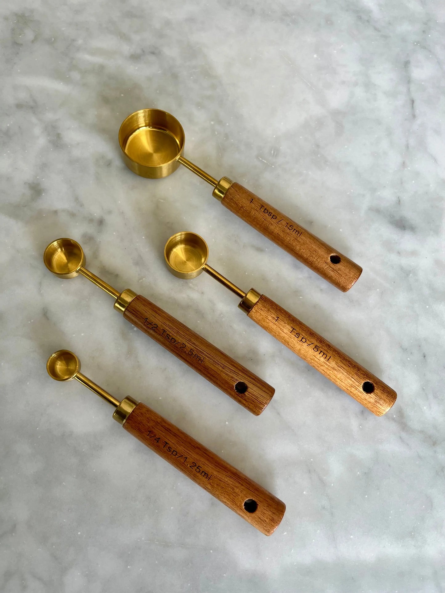 Montecito Acacia Wood and Gold Measuring Cups – Modern Kitchen Essentials