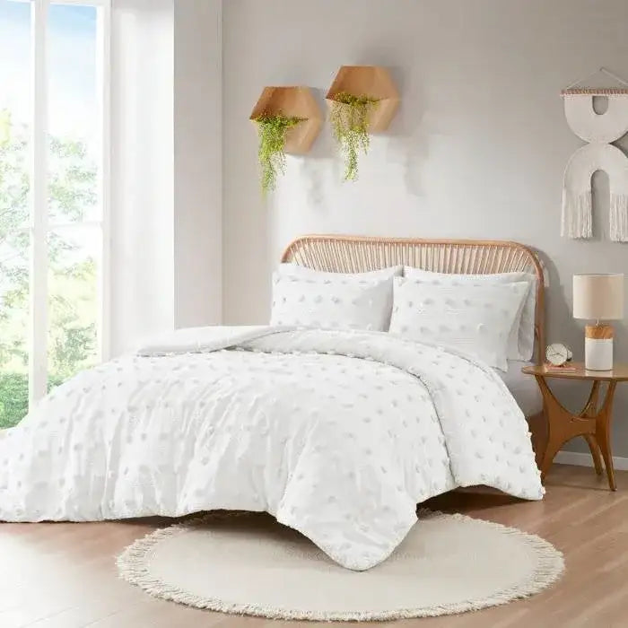 King/Cal King 3-Piece Ivory Pompom Microfiber Comforter Set