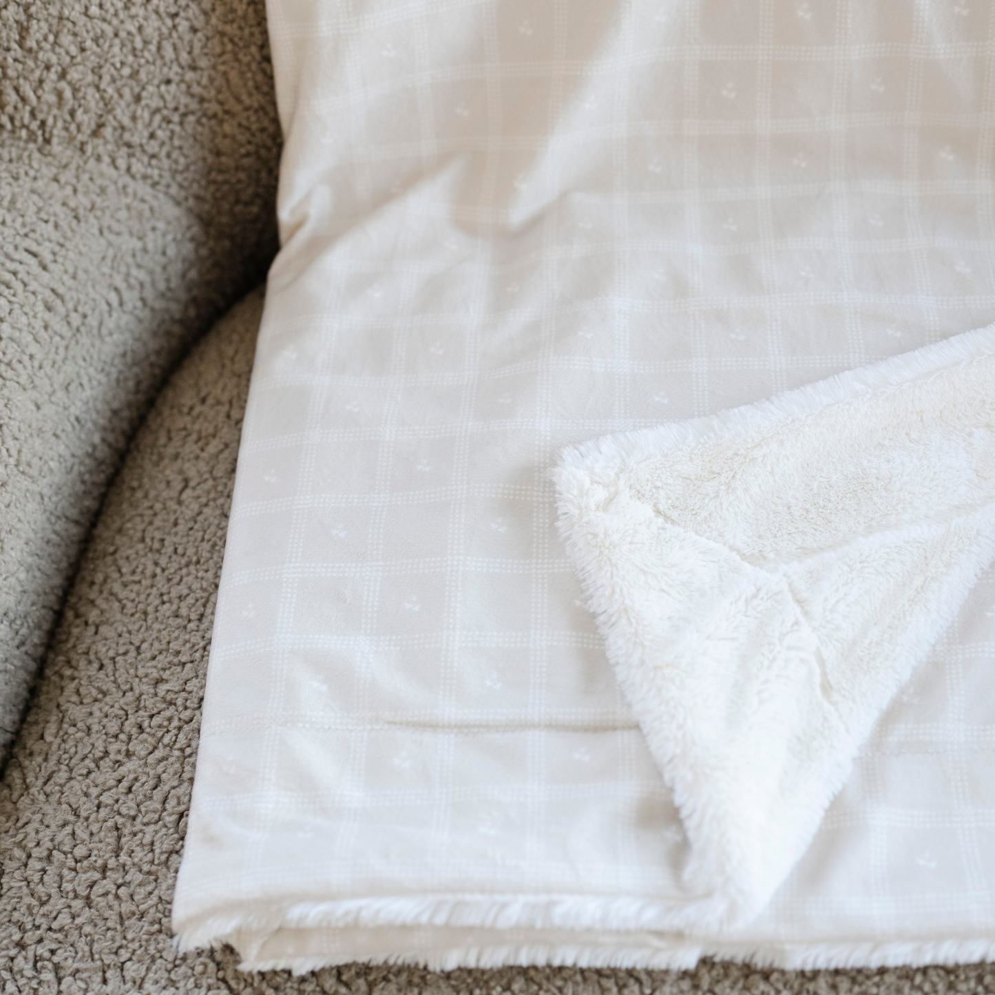 MINKY/LUSH XL BLANKETS