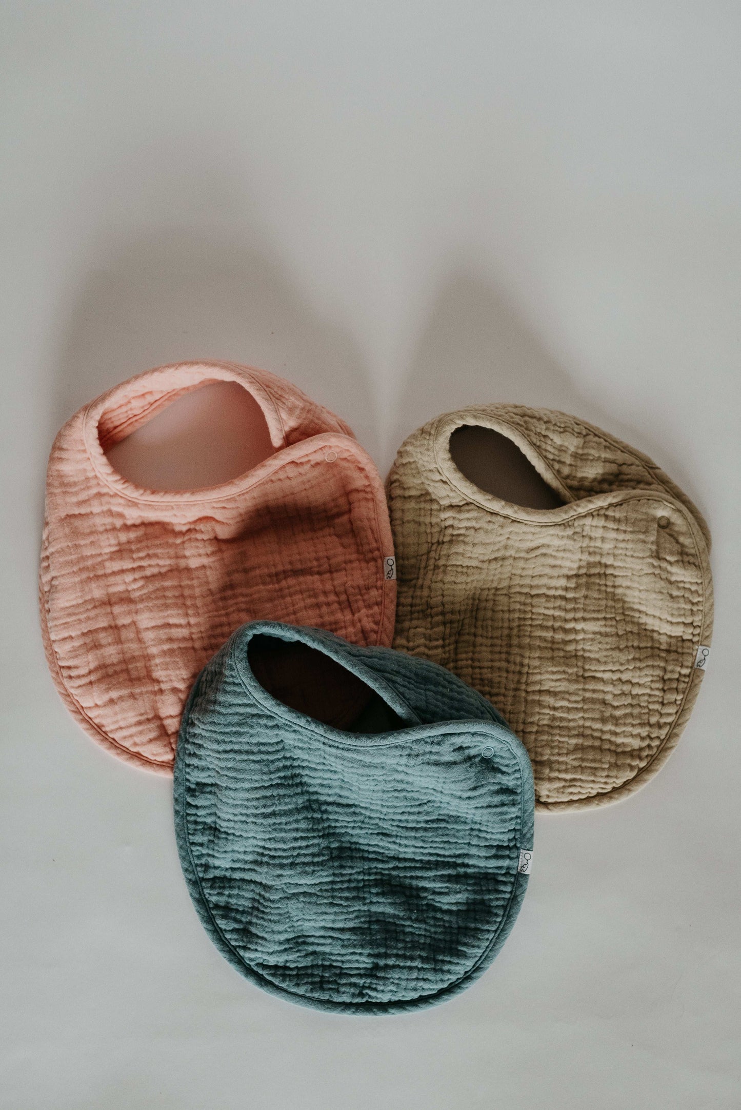 Pebble Muslin Bib
