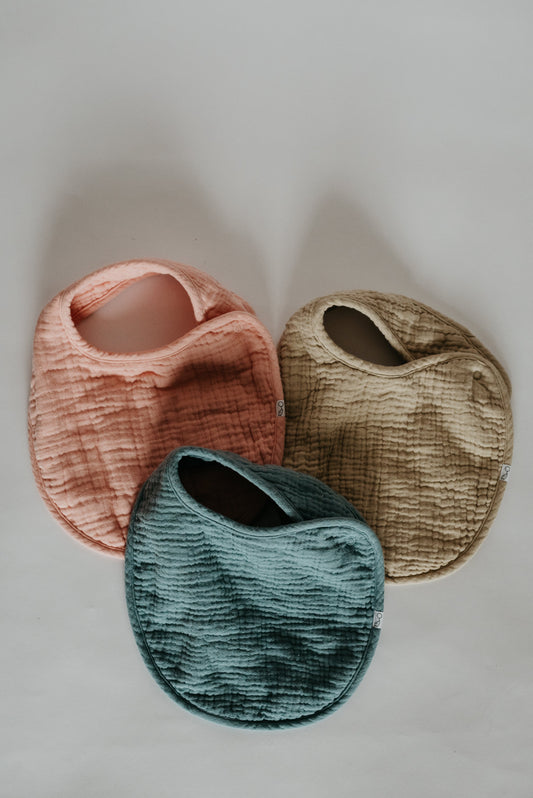 Pebble Muslin Bib