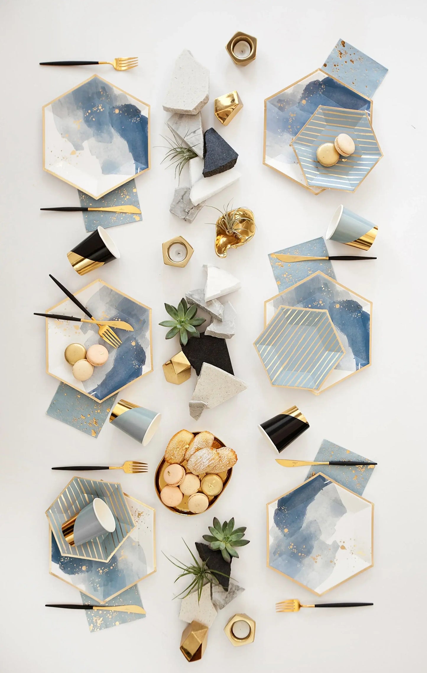 Malibu - Coastal Blue Large Party Plates
