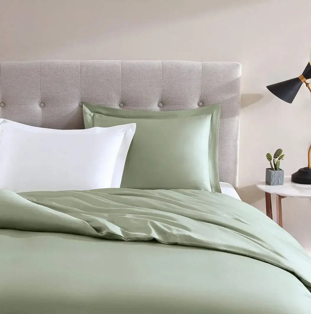 Premium Lumière Sham Set