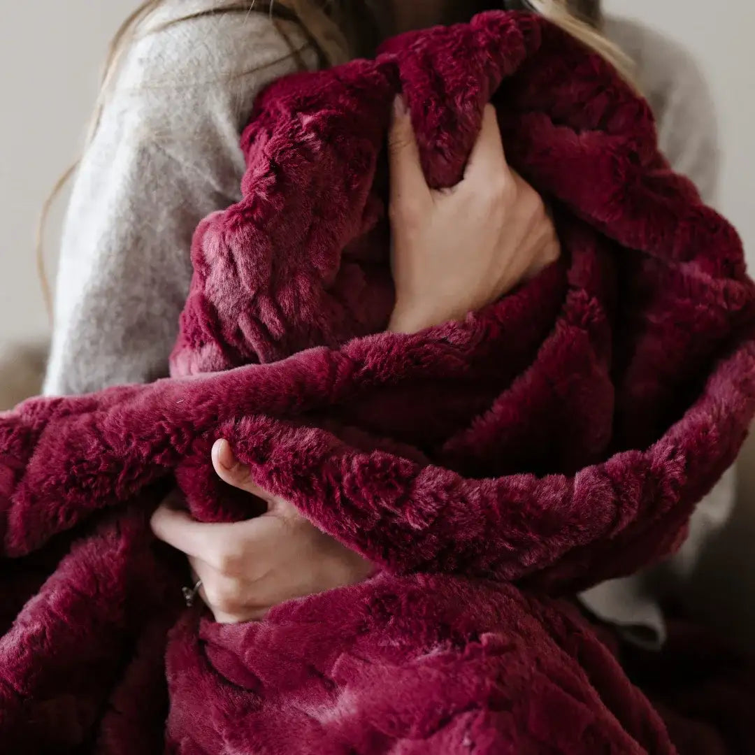 PATTERNED FAUX FUR XL THROW BLANKETS