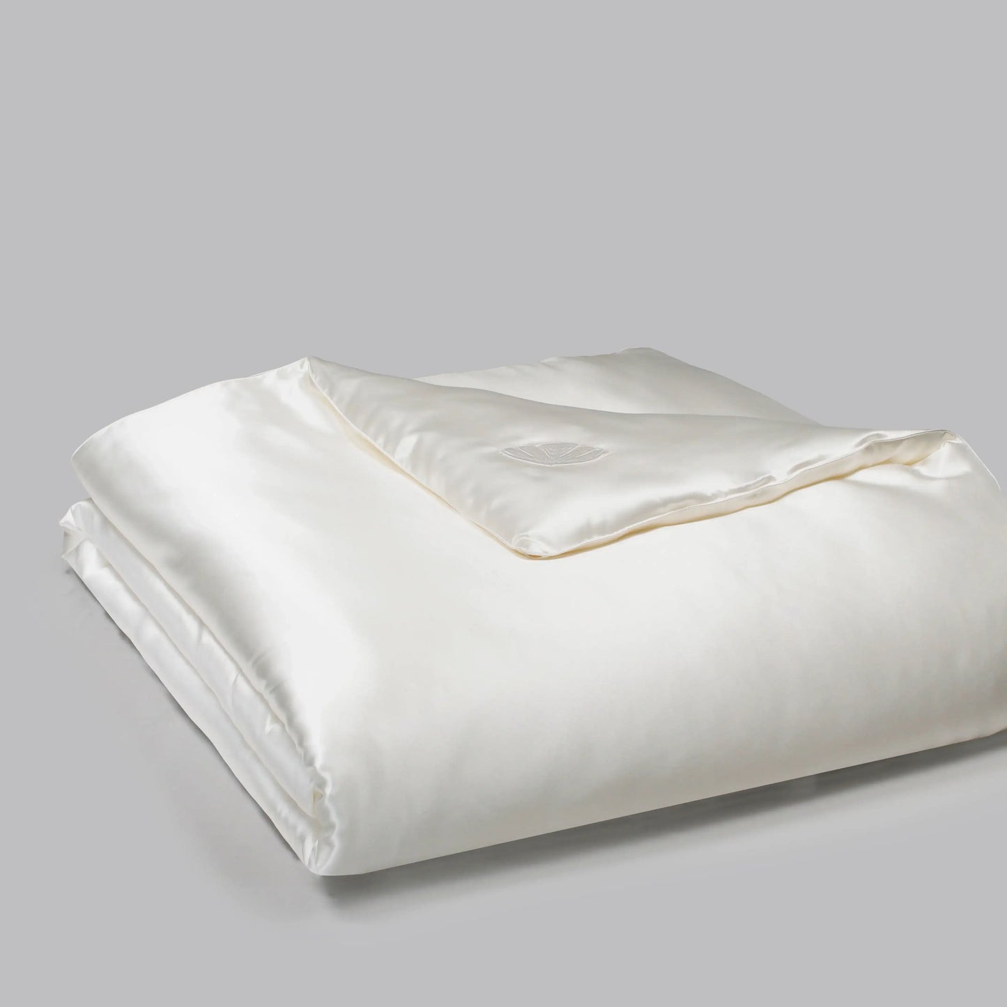 Silk Filled Comforter with Silk Shell by La Seta