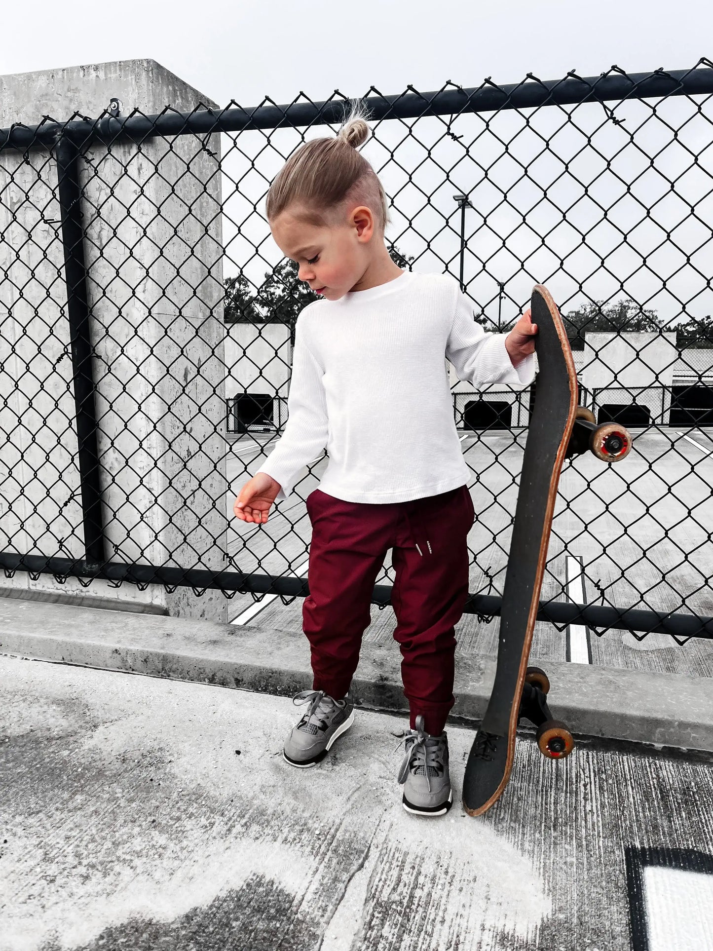 VETERAN SLIM FIT JOGGER - CRIMSON