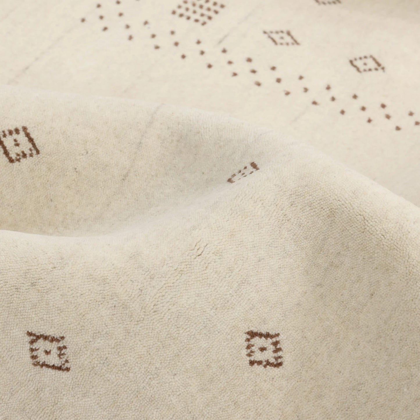 Simi, Handmade Area Rug - Ivory