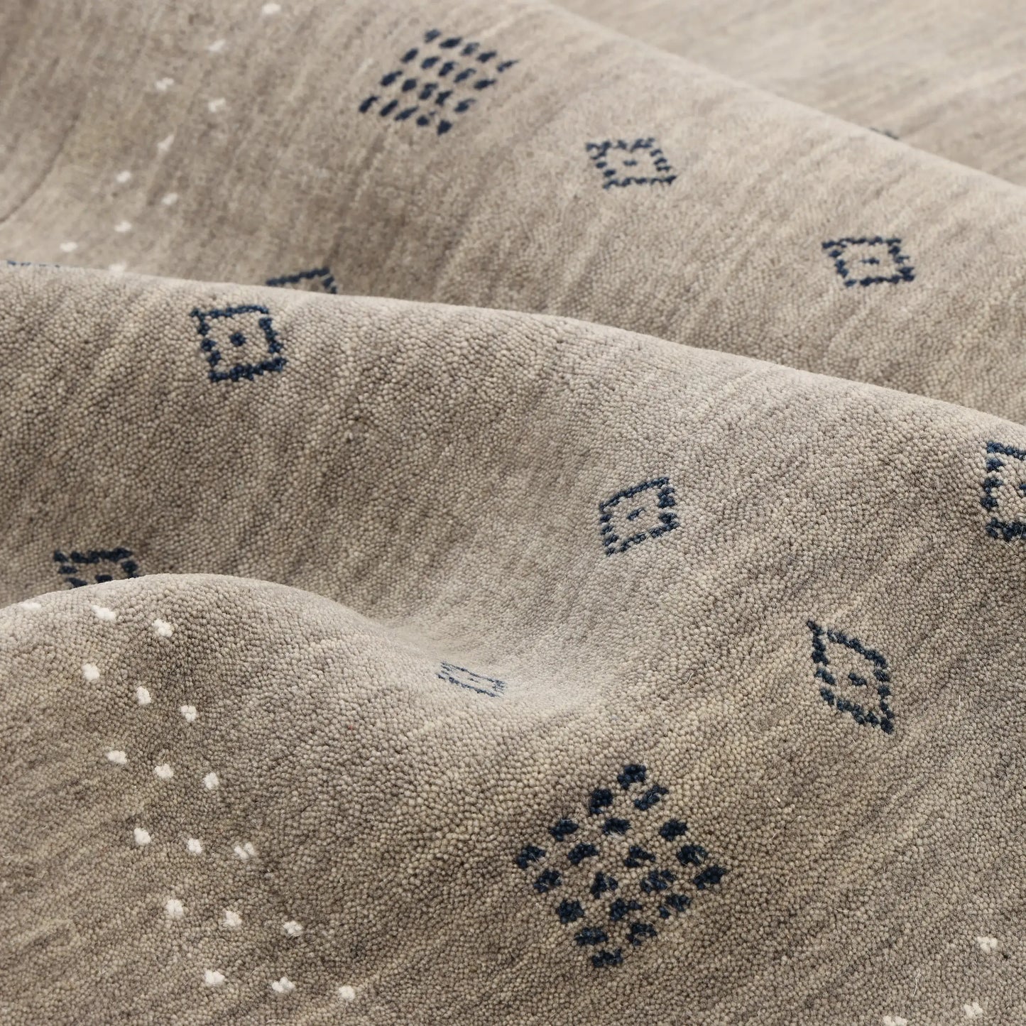 Simi, Handmade Area Rug - Brown