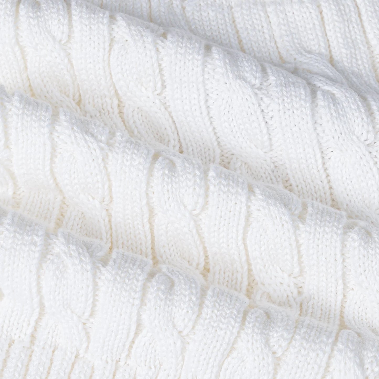 Cable Knit Short in White