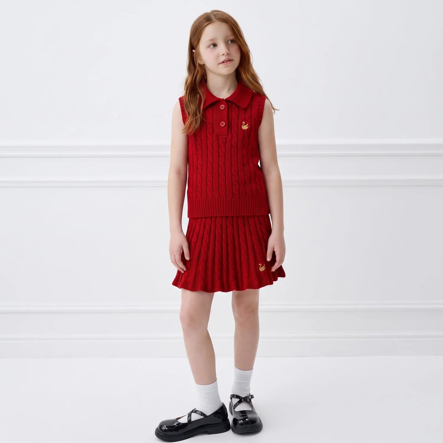 Cable Knit Sleeveless Polo Shirt in Red Xmas