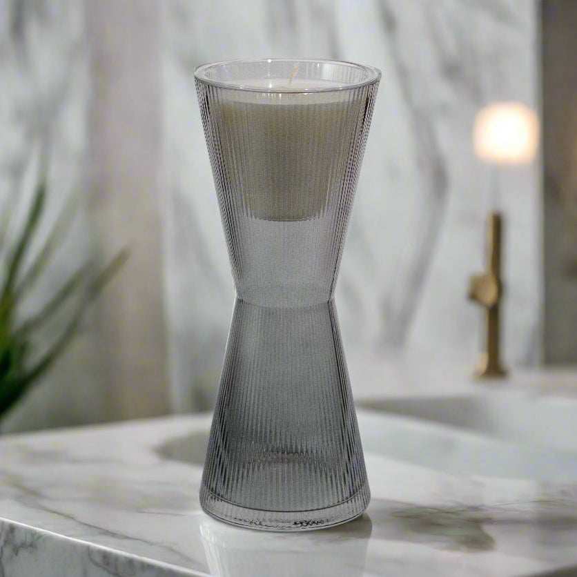 AIZ Candle - Cedar & Black Cherry