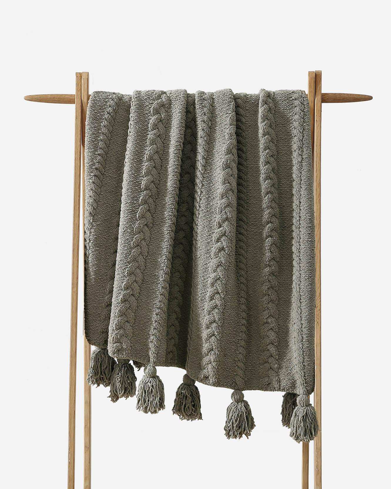 Braided Pom Pom Throw