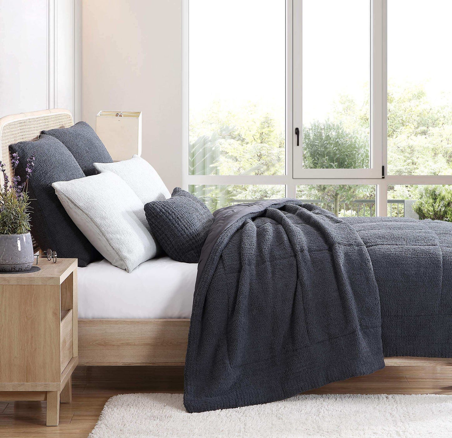 Snug + Lumière Sham Set
