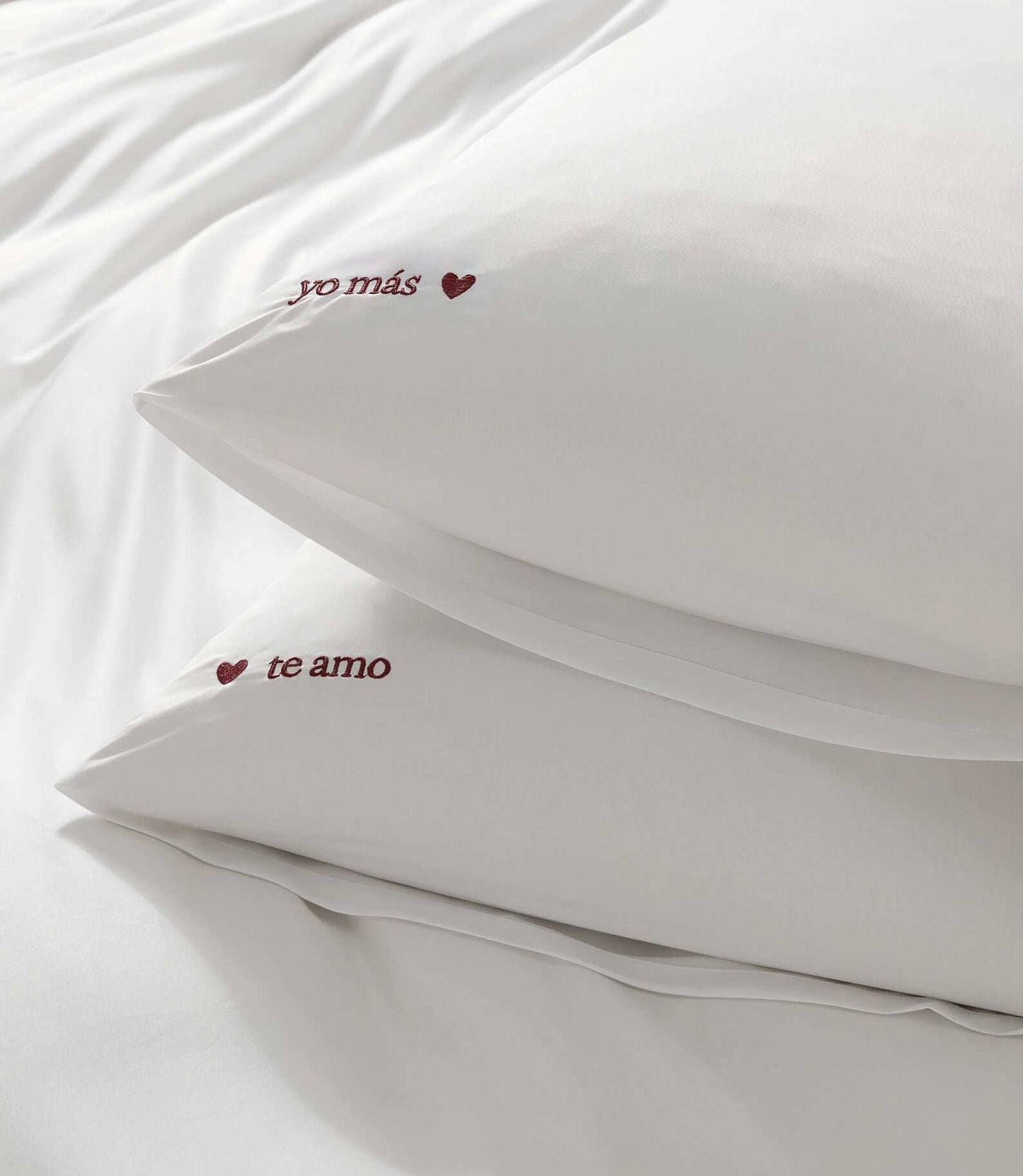 Te Amo Lumière Pillowcase Set