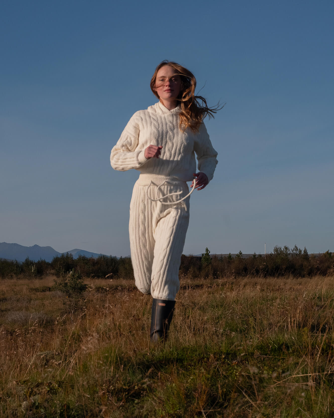 Snug Lite Braided Cropped Hoodie