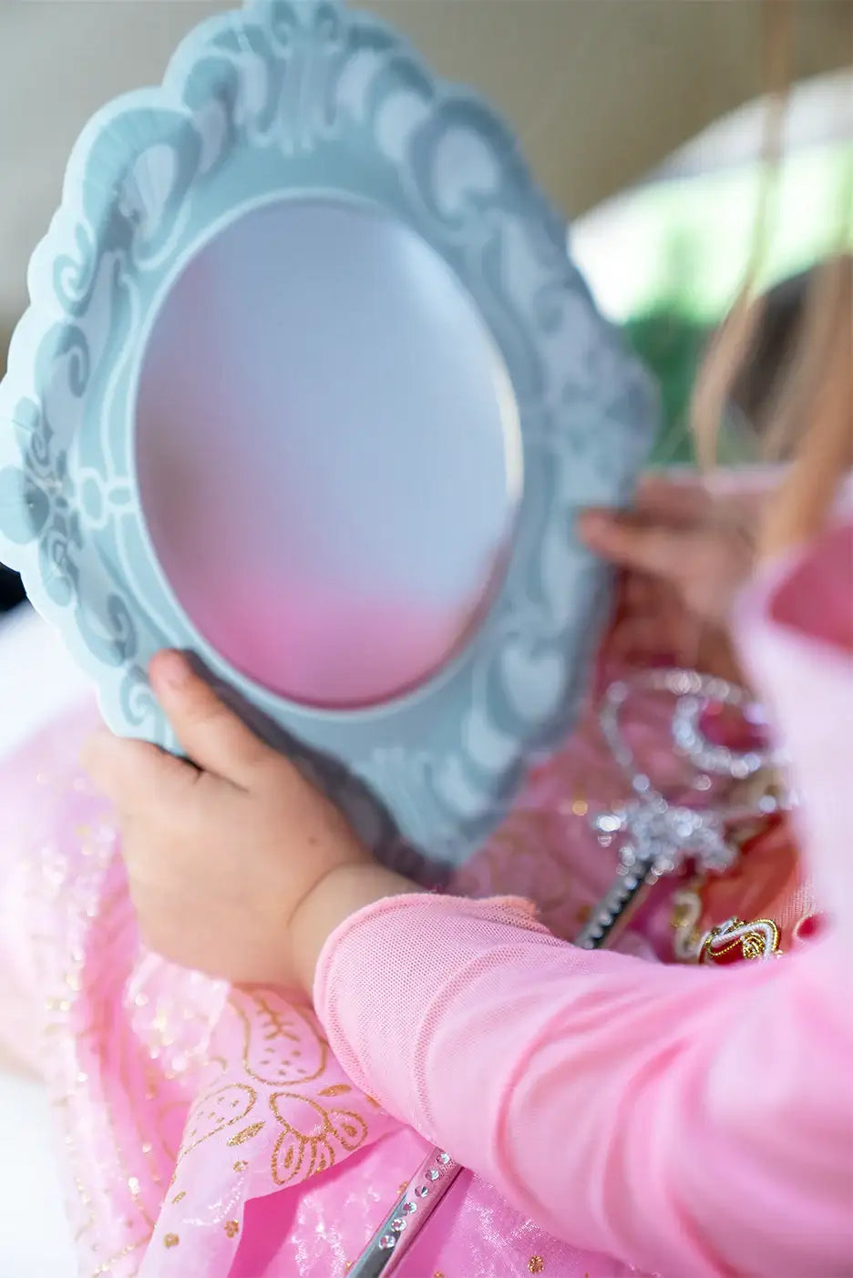 Mirror Mirror Princess Party Dessert Plates (x 12)