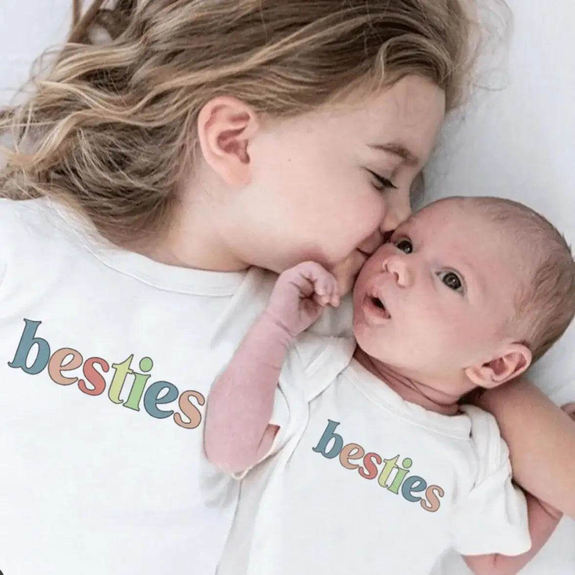 graphic tee | besties