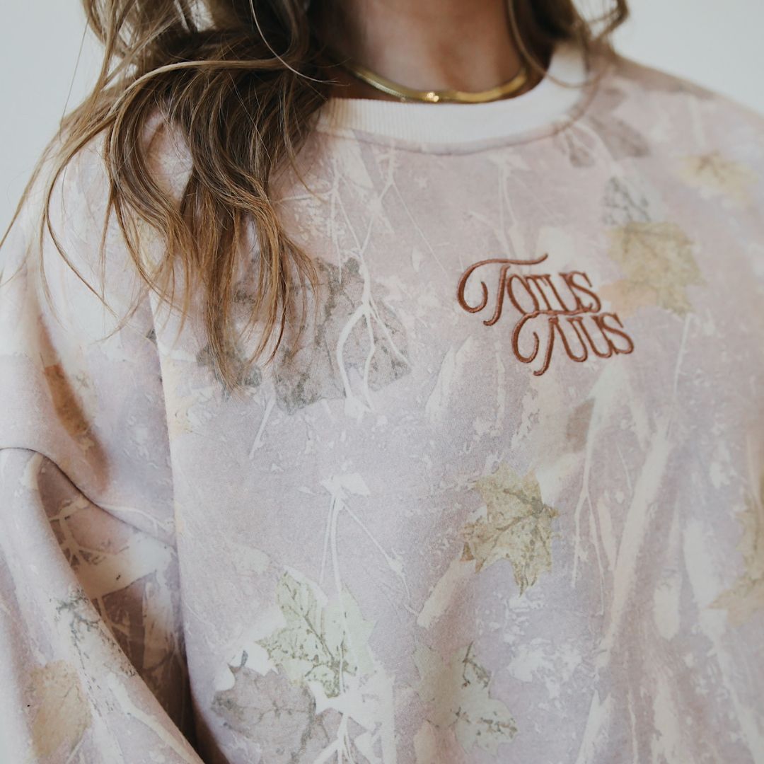 Totus Tuus Crewneck