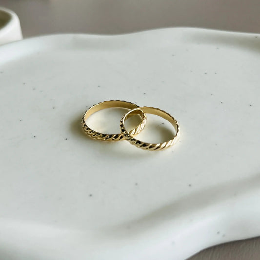 SHORE BAND RING